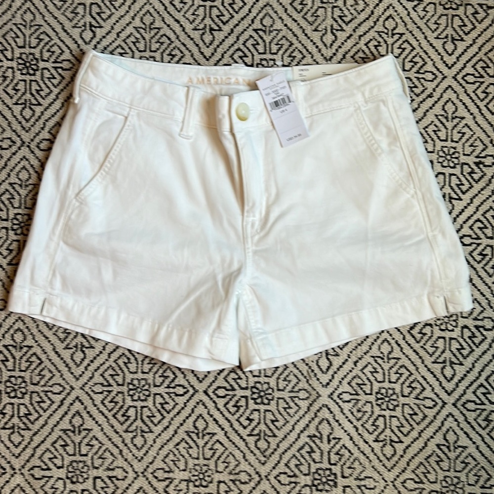 American Eagle Outfitters White Midi Shorts Size 4